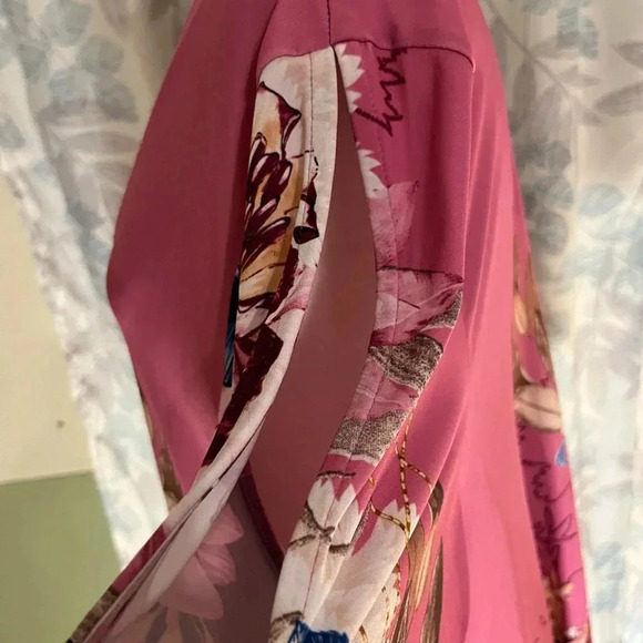 Floral Tunic - Picture 3 of 6